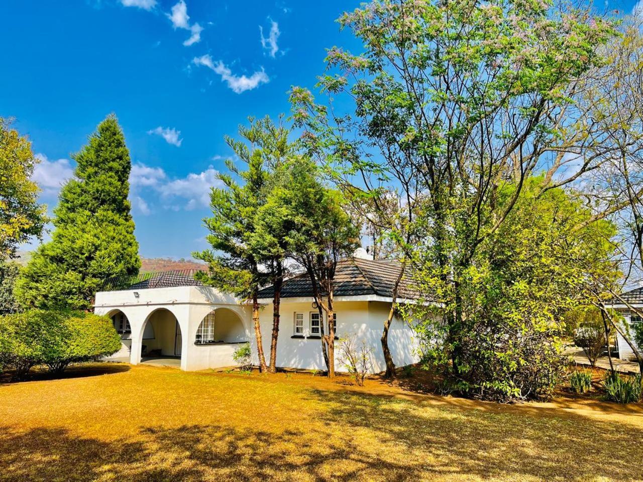 Oak Gardens Bed And Breakfast 뉴캐슬 외부 사진