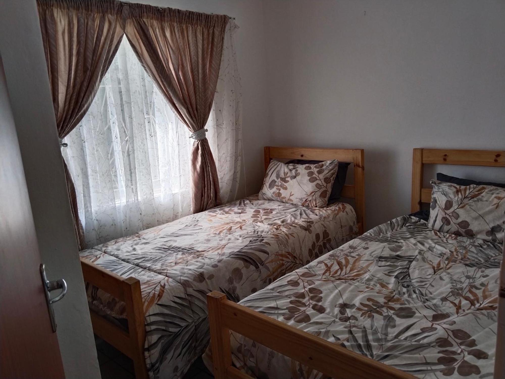 Oak Gardens Bed And Breakfast 뉴캐슬 외부 사진