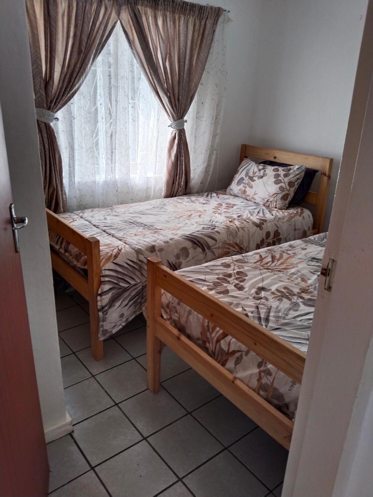 Oak Gardens Bed And Breakfast 뉴캐슬 외부 사진