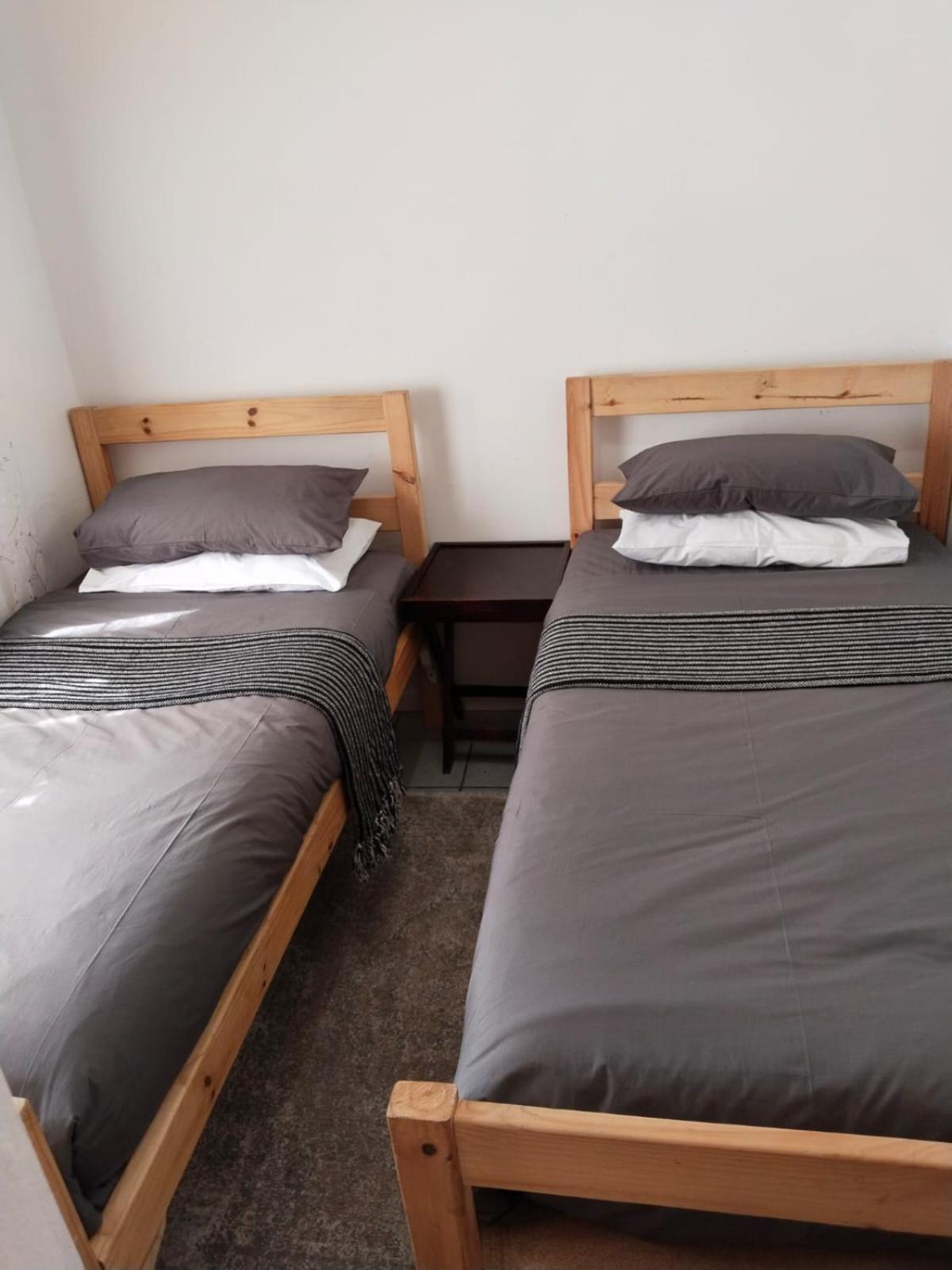 Oak Gardens Bed And Breakfast 뉴캐슬 외부 사진