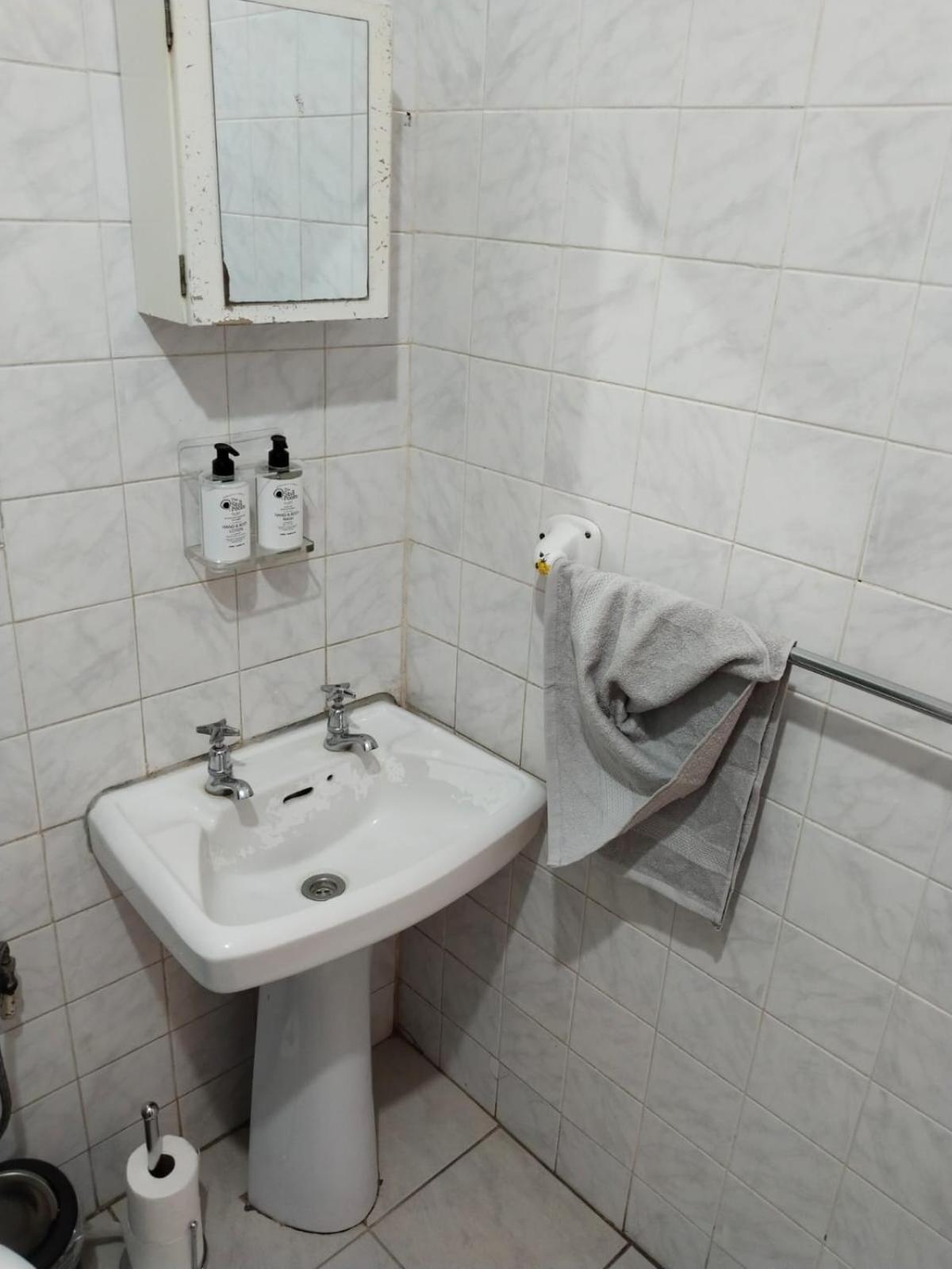 Oak Gardens Bed And Breakfast 뉴캐슬 외부 사진